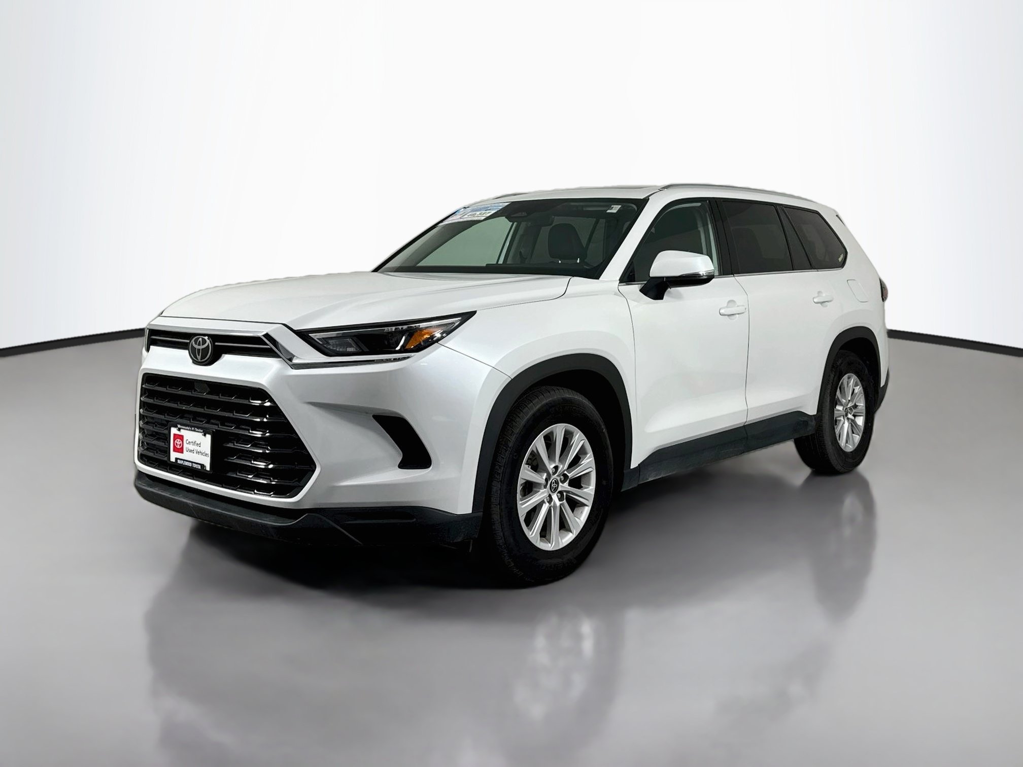 Certified 2025 Toyota Grand Highlander AWD image 3
