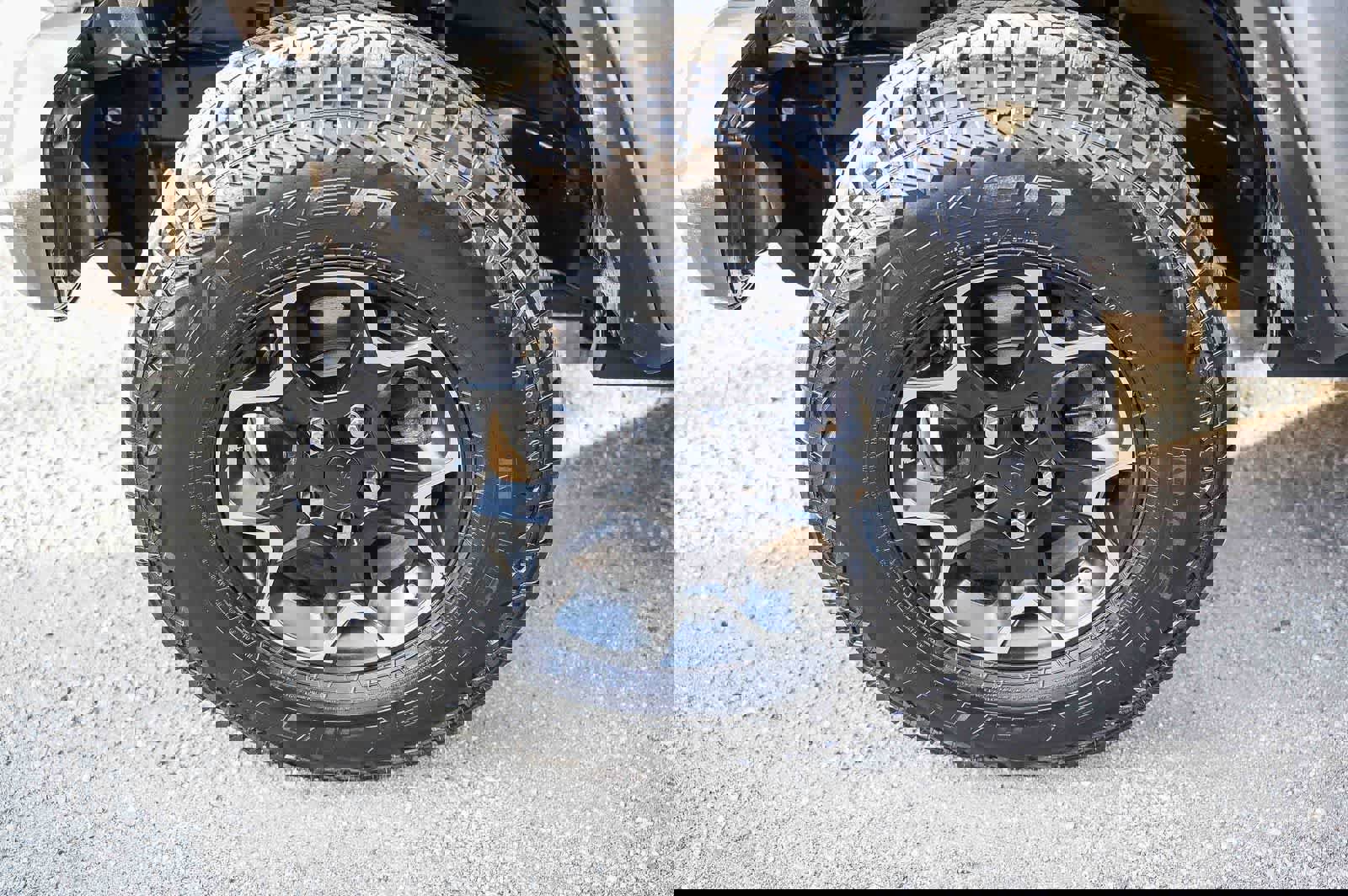 Used 2021 Jeep Wrangler Unlimited Rubicon 4xe image 4