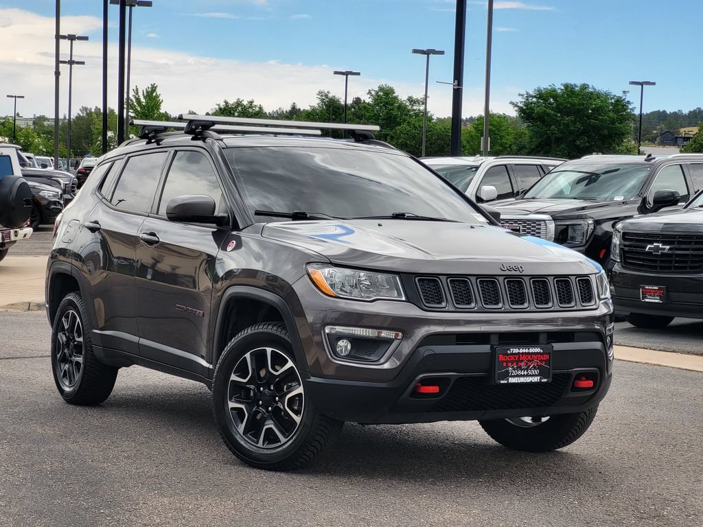 Used 2019 Jeep Compass Trailhawk w/ Cold Weather Group AWD/4WD image 2