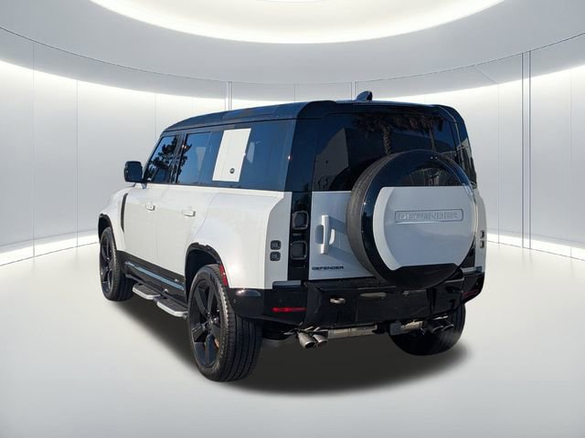 Used 2023 Land Rover Defender 110 V8 image 7
