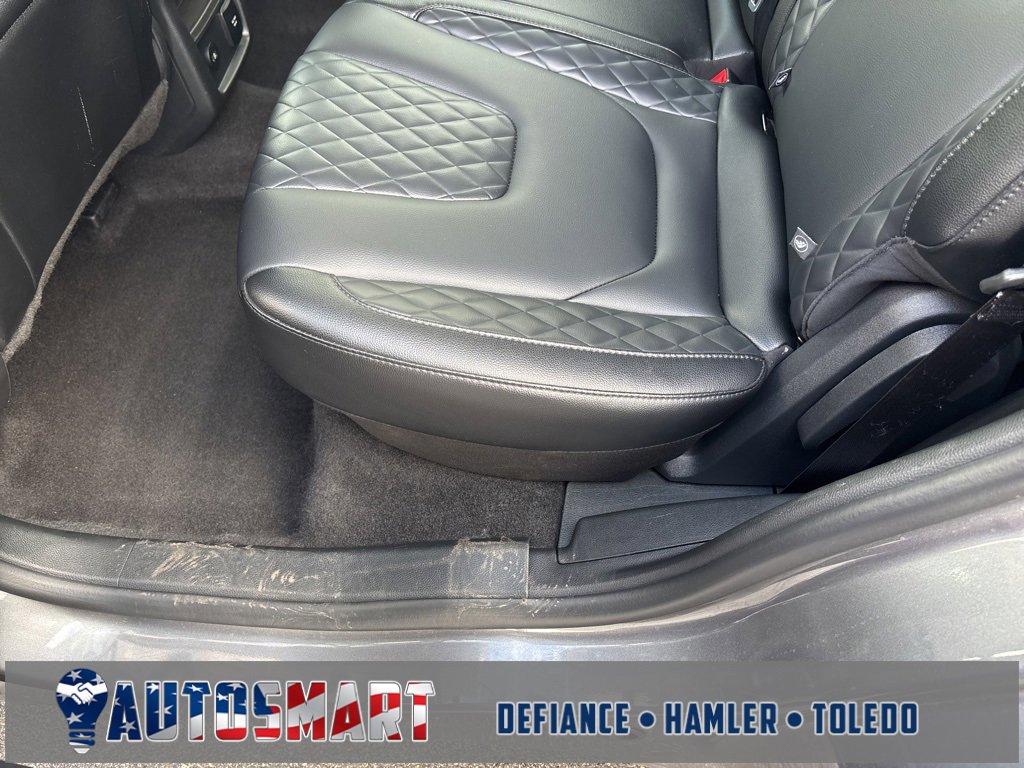 Used 2024 Ford Edge Titanium image 47