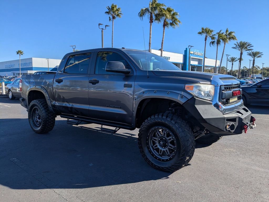 Used 2017 Toyota Tundra SR5 image 2