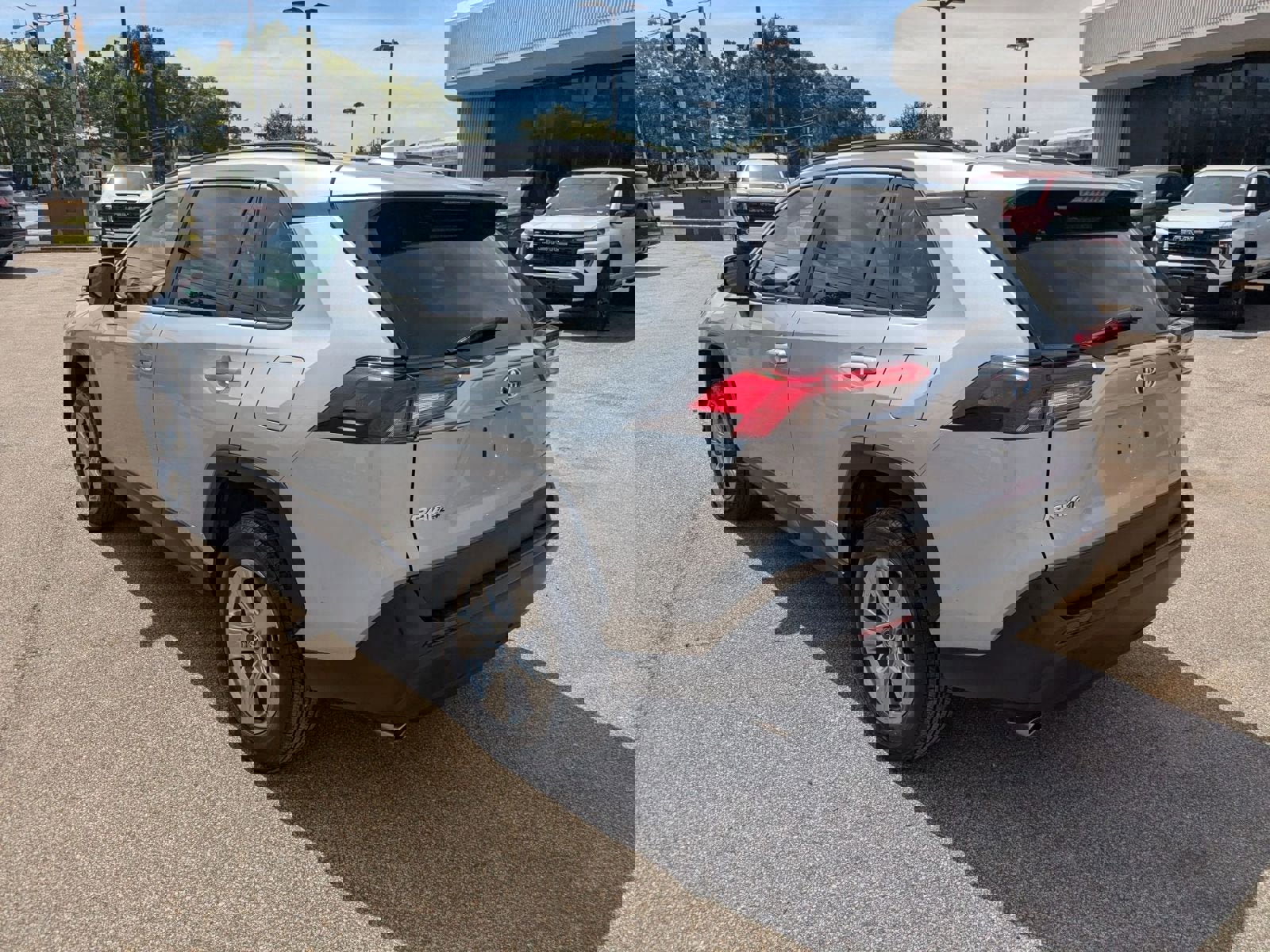 Used 2024 Toyota RAV4 XLE image 3