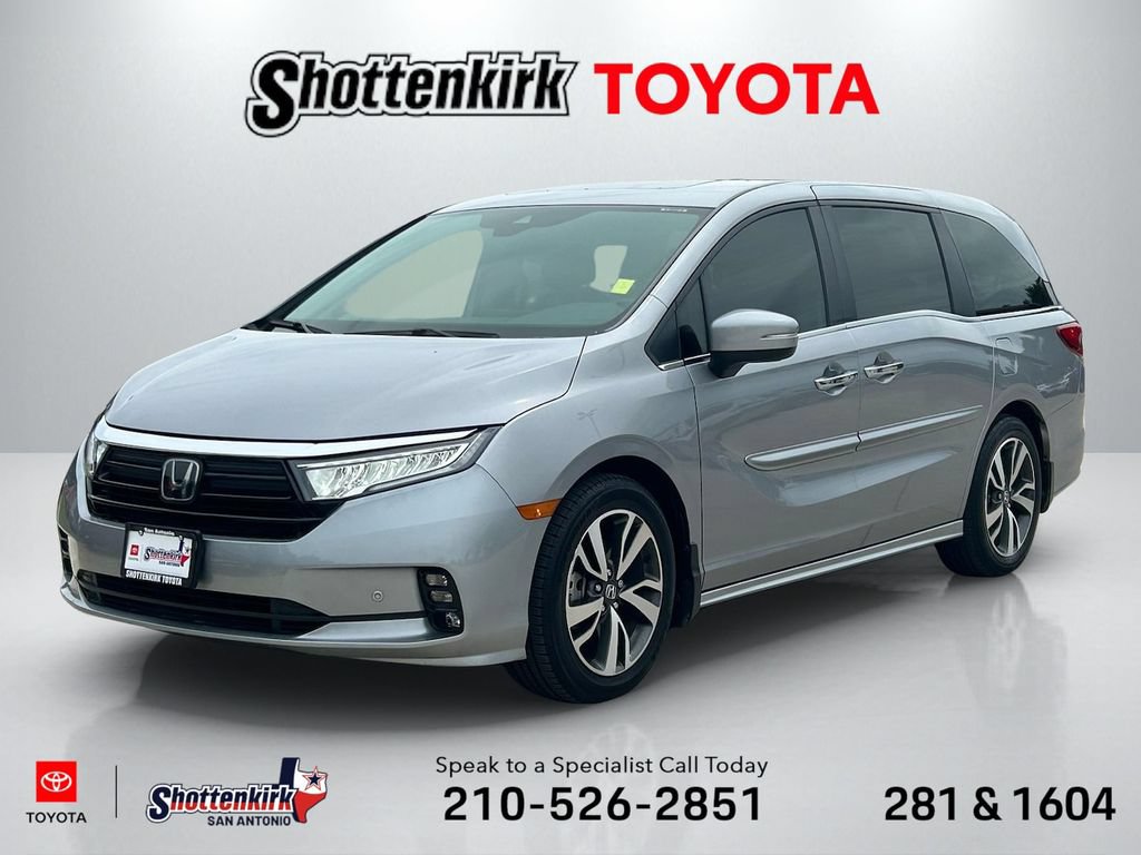 Used 2023 Honda Odyssey Touring image 1