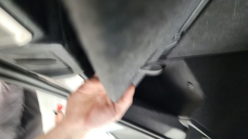 Used 2022 Porsche Taycan Turbo S image 25