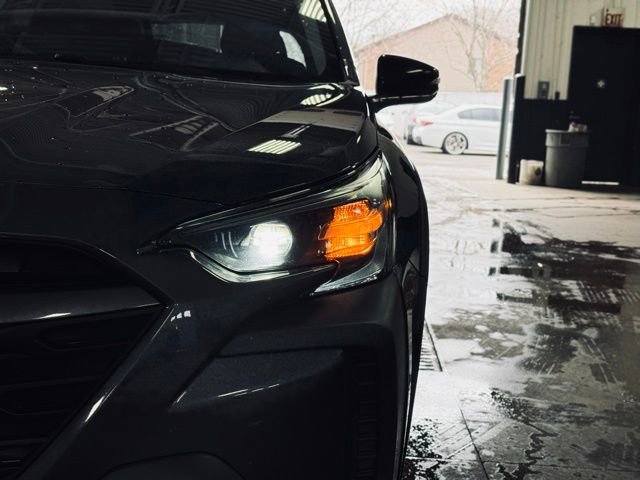 Used 2024 Subaru Outback Premium image 3