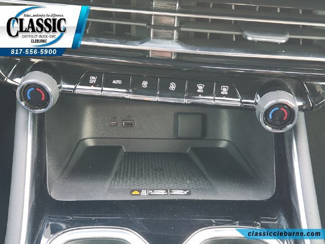 Used 2024 Chevrolet Traverse RS AWD/4WD image 22