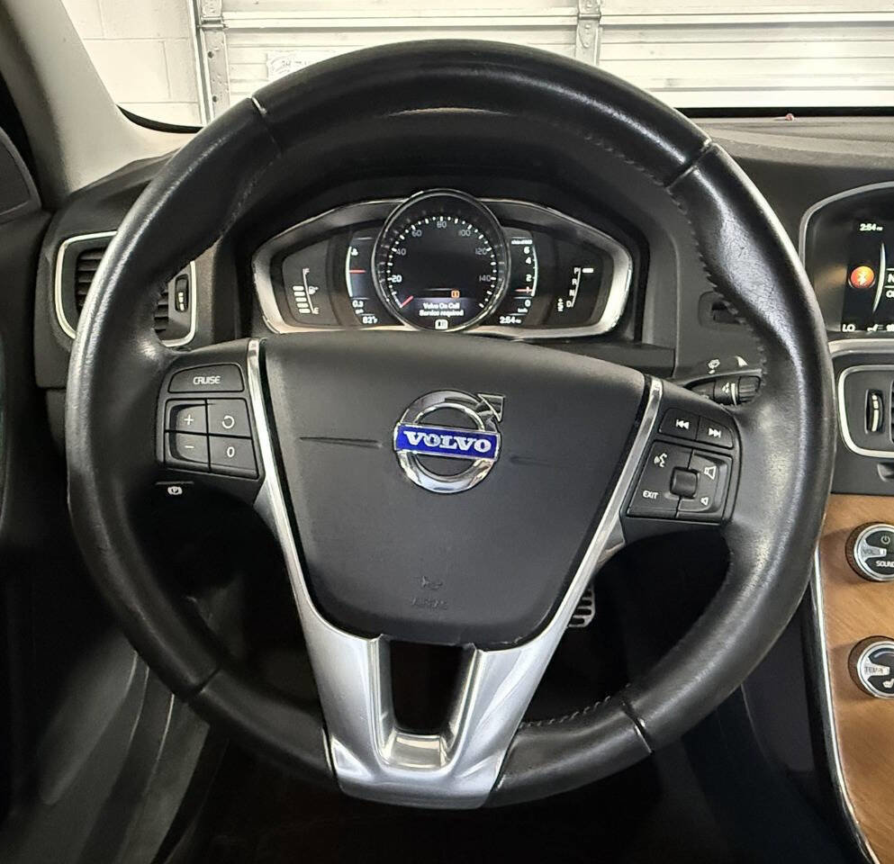 Used 2016 Volvo S60 T5 Premier FWD image 11