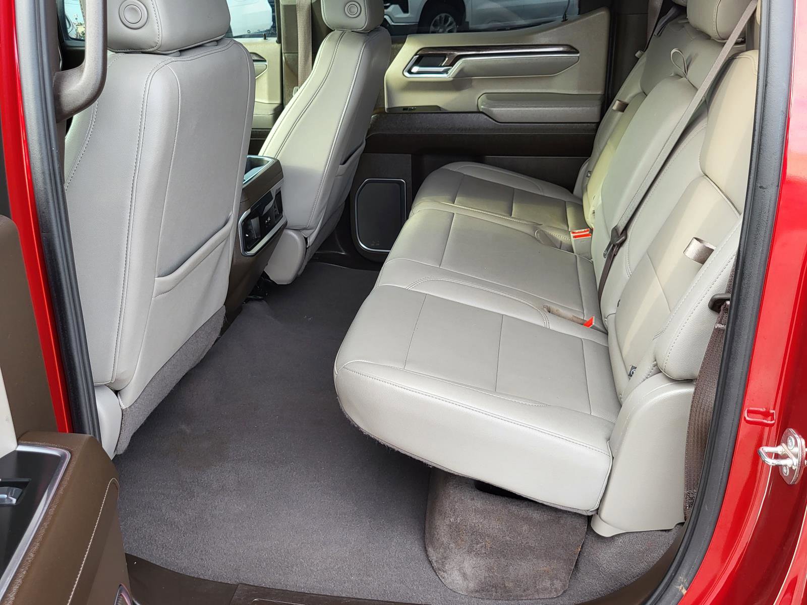 Used 2023 Chevrolet Silverado 1500 LTZ w/ Z71 Off-Road Package image 12