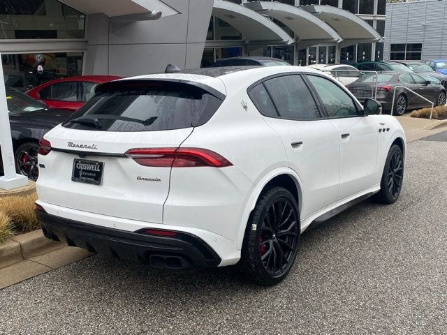 New 2025 Maserati Grecale Trofeo image 5