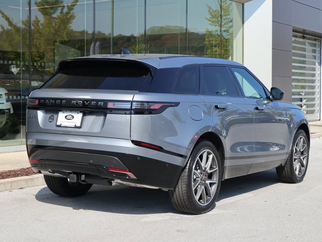 New 2025 Land Rover Range Rover Velar Dynamic SE image 3