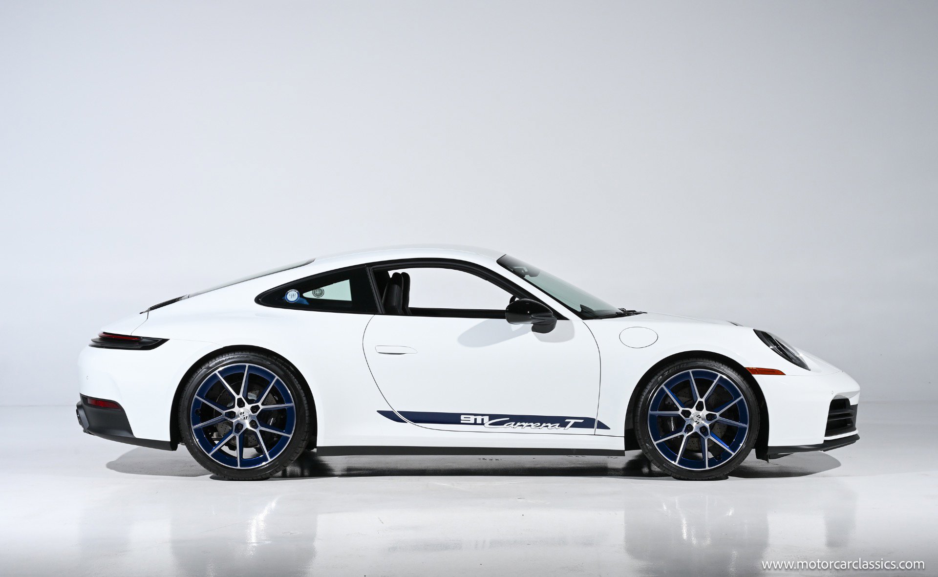 Used 2026 Porsche 911 Carrera T RWD image 8