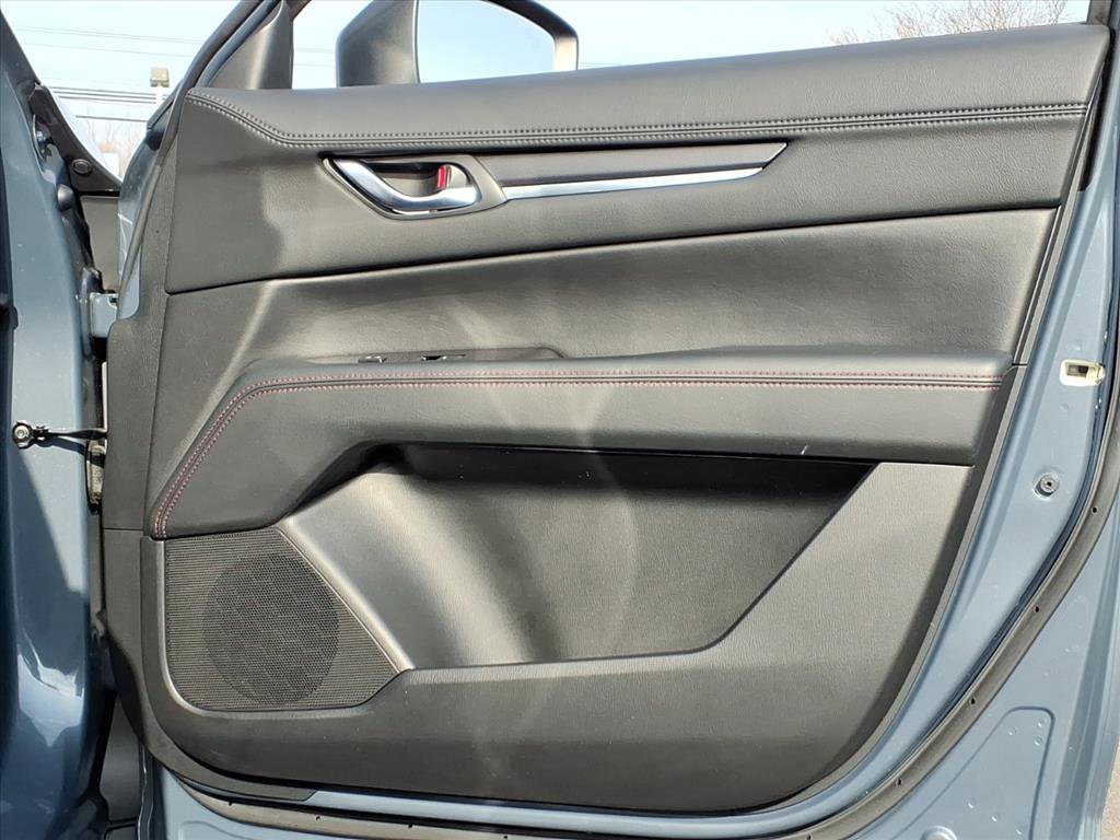 Certified 2023 MAZDA CX-5 Carbon Edition image 12