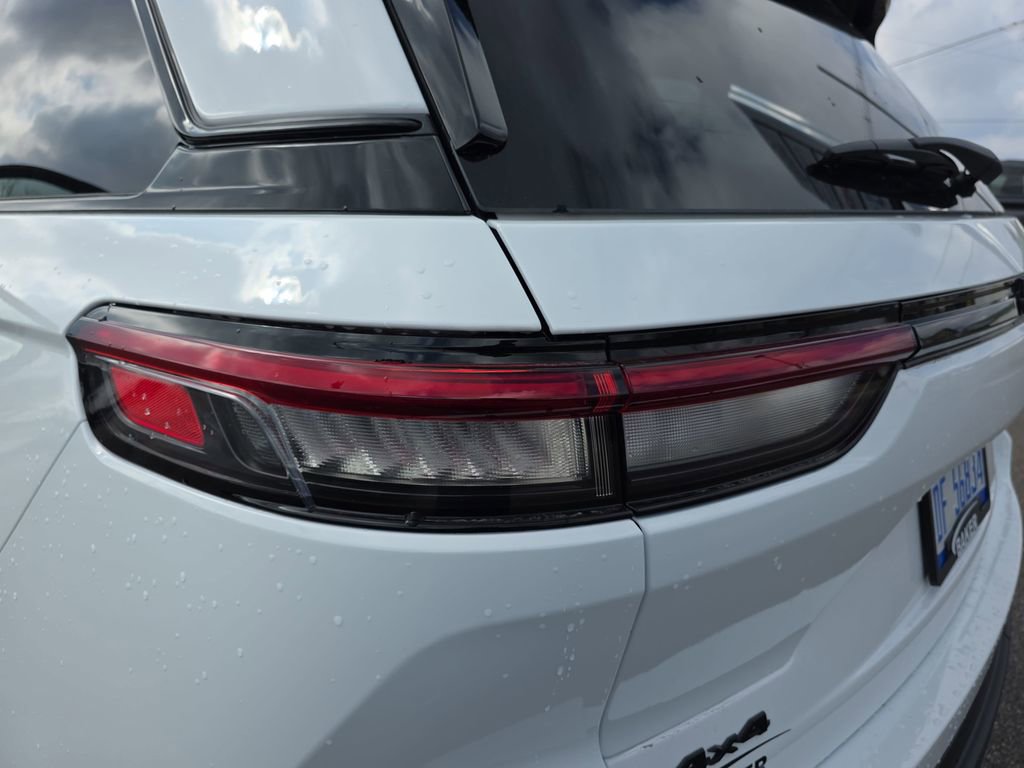New 2025 Jeep Grand Cherokee Altitude image 34