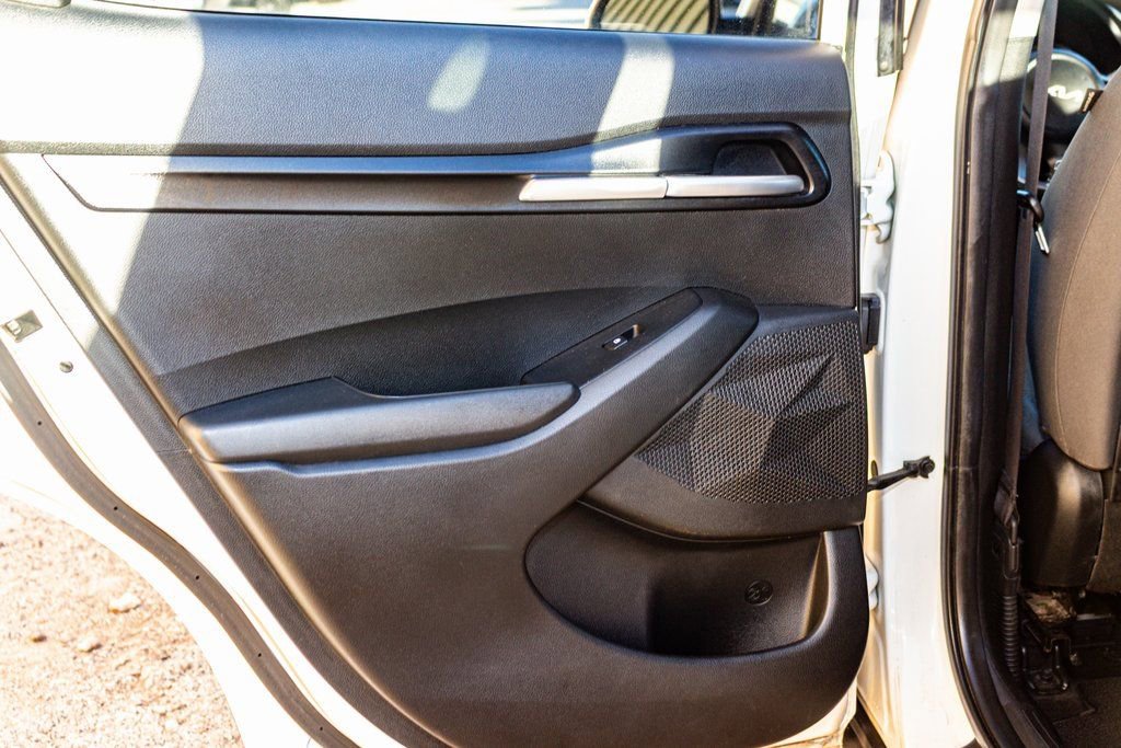 Used 2023 Kia Seltos LX image 20