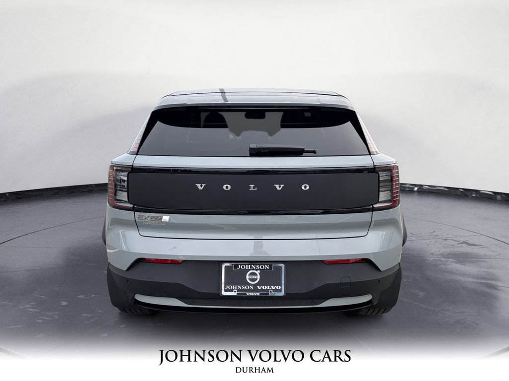 New 2026 Volvo EX30 Cross Country Ultra image 4