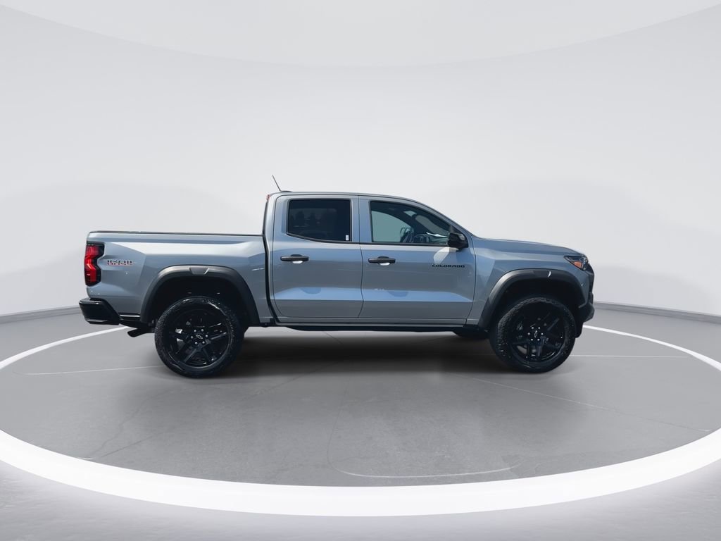 Used 2024 Chevrolet Colorado Trail Boss w/ Advanced Trailering Package AWD/4WD image 9