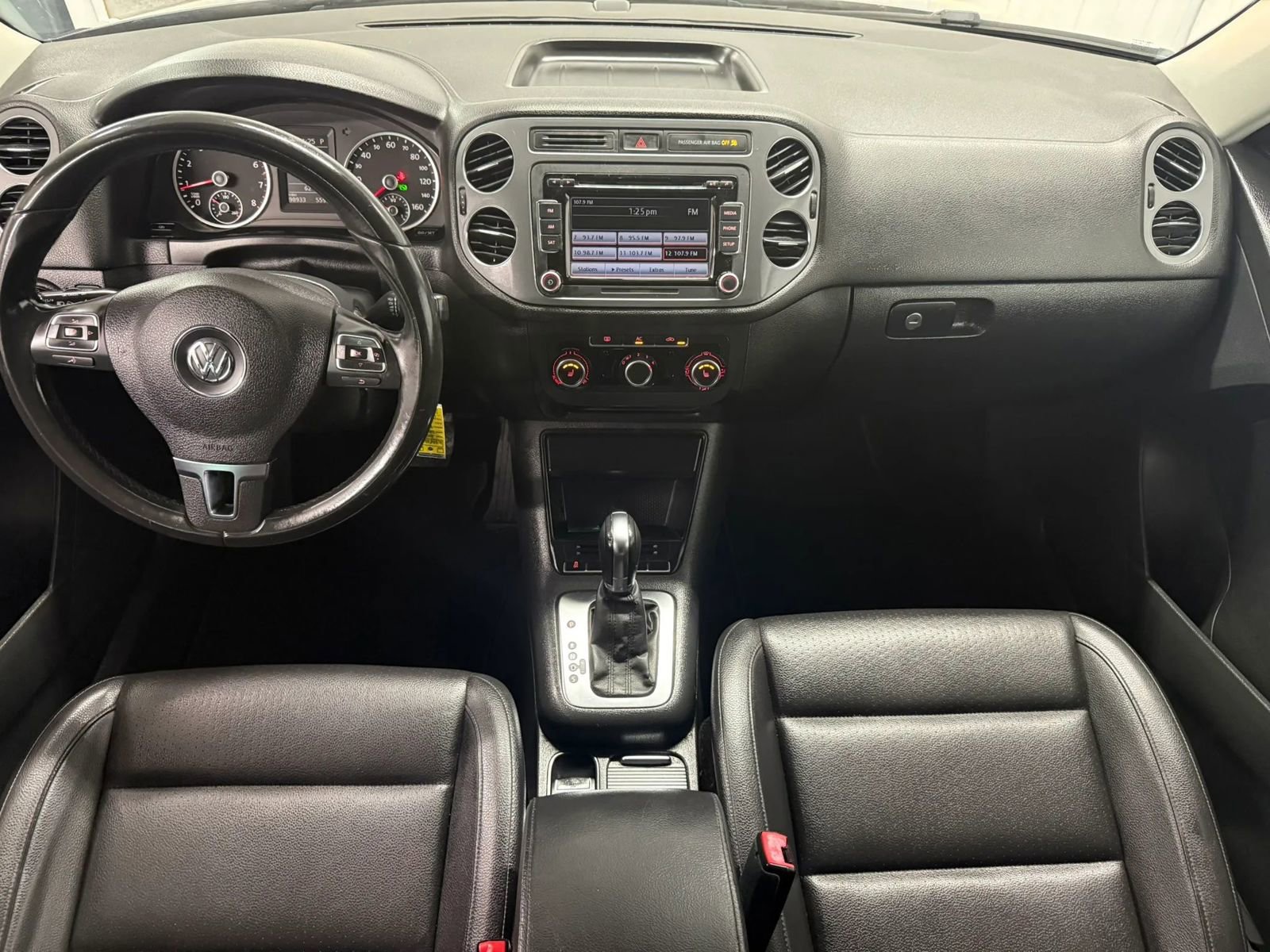 Used 2012 Volkswagen Tiguan SEL FWD image 17