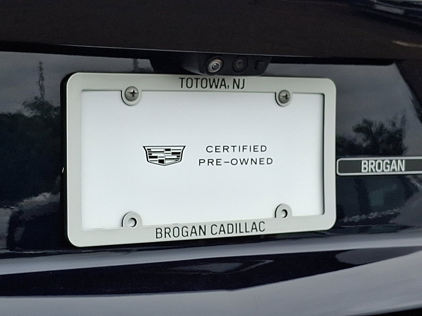 Certified 2022 Cadillac Escalade Sport Platinum w/ LPO, ONYX Package image 12