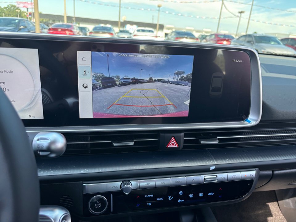 New 2025 Hyundai Ioniq 6 SE image 19