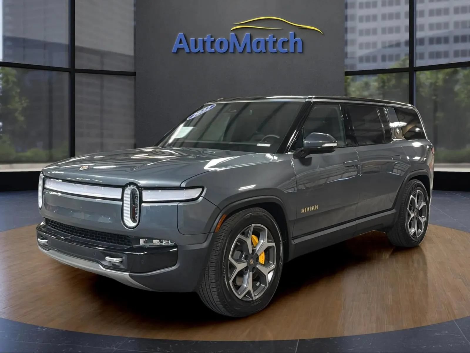 Used 2022 Rivian R1S Launch Edition Quad AWD/4WD image 3