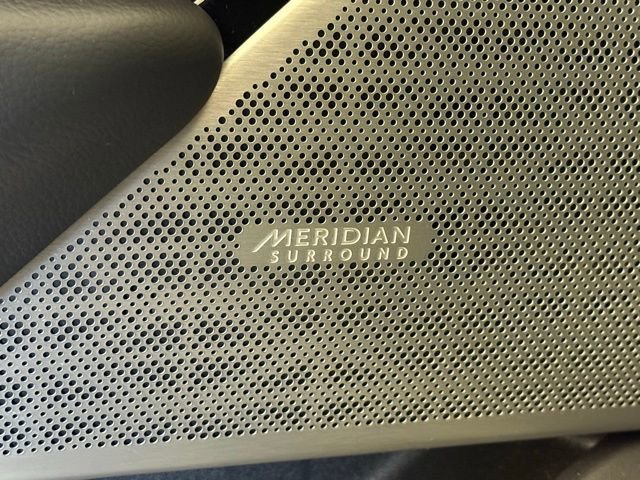 Certified 2019 Land Rover Range Rover Velar R-Dynamic SE image 22