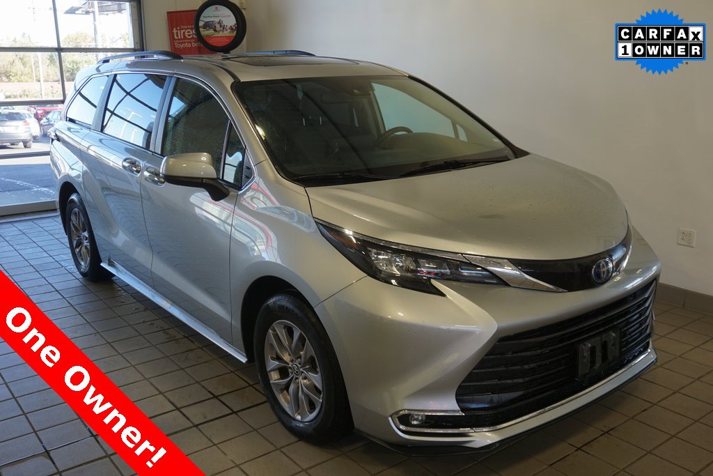 Used 2024 Toyota Sienna XLE