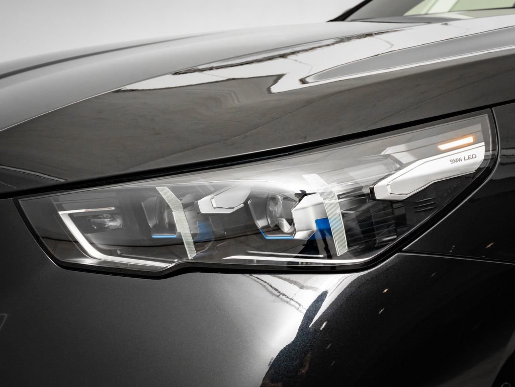 Certified 2025 BMW 530i xDrive AWD/4WD image 15
