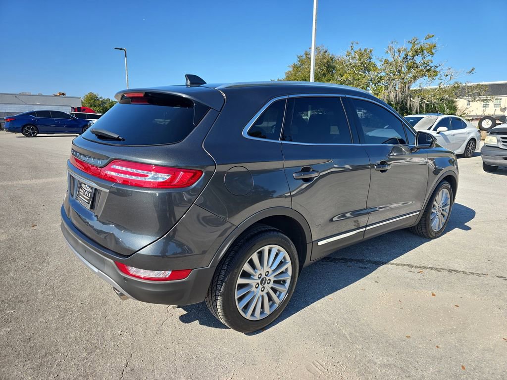 Used 2019 Lincoln MKC Premiere image 3