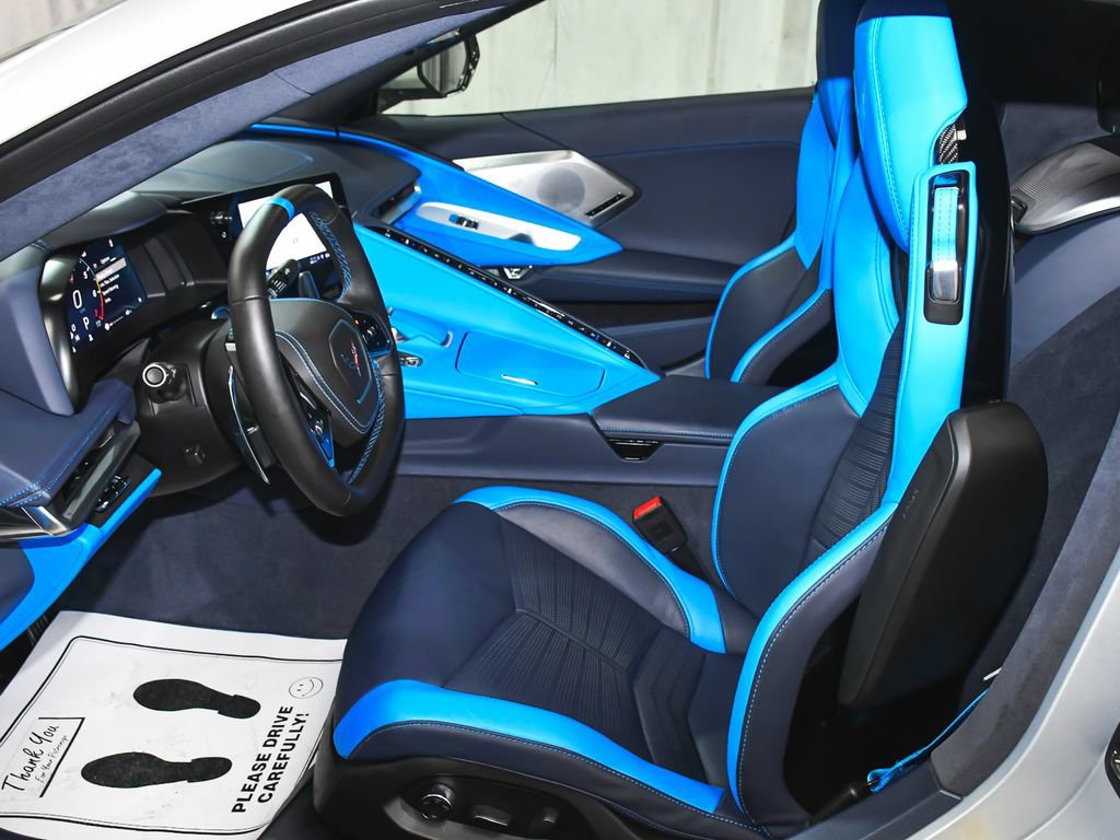 Used 2023 Chevrolet Corvette Stingray Premium Cpe w/ Body-Color Dual Roof Package RWD image 45