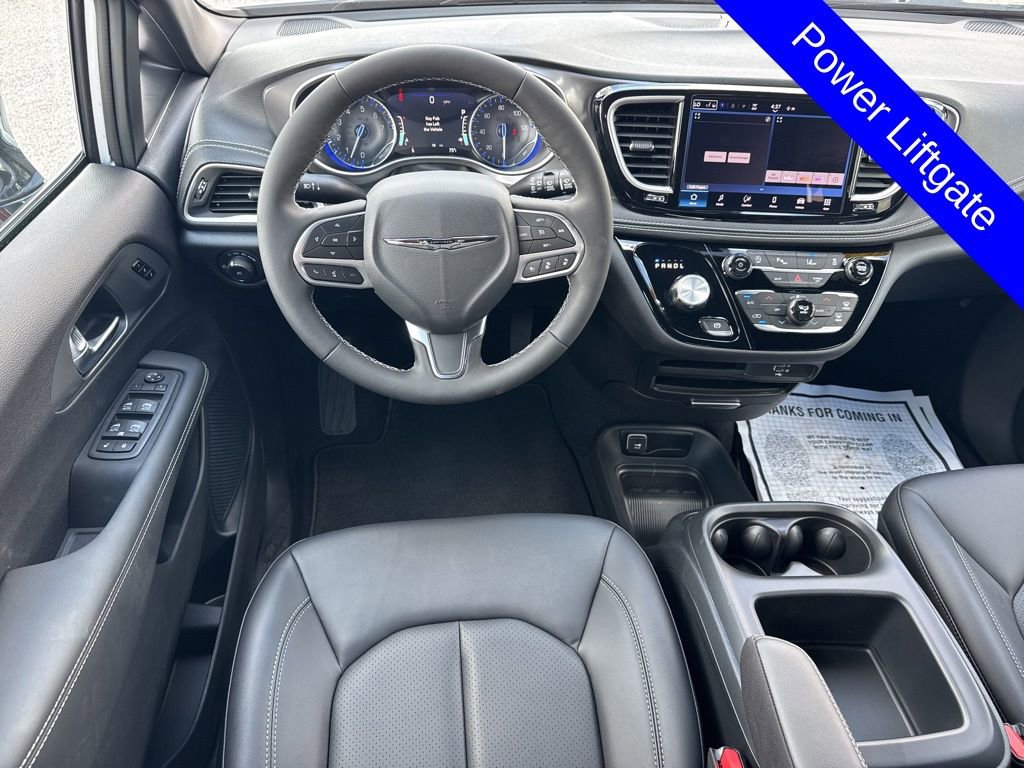 New 2026 Chrysler Pacifica Select image 5