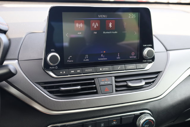 Certified 2025 Nissan Altima 2.5 SR FWD image 21