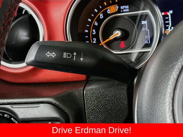 Used 2023 Jeep Wrangler Unlimited Rubicon AWD/4WD image 14