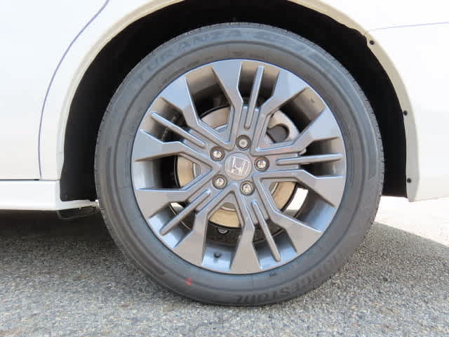 New 2027 Honda Odyssey Touring image 9