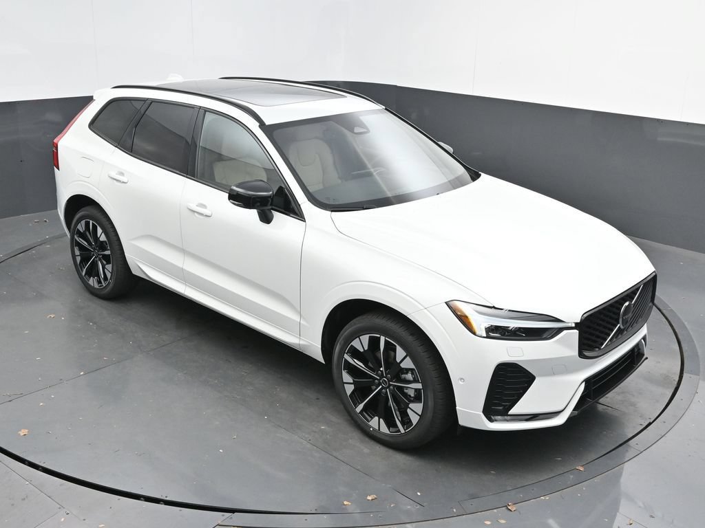 New 2026 Volvo XC60 B5 Plus w/ Protection Package Premier AWD/4WD image 28