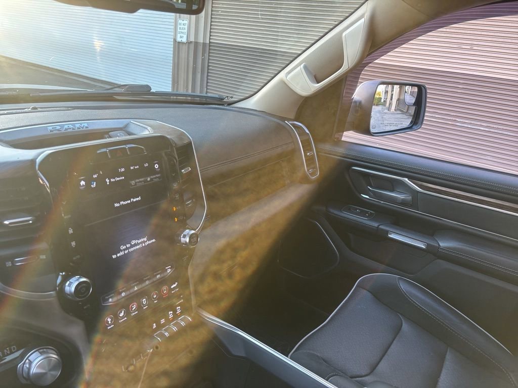 Used 2020 RAM 1500 Laramie RWD image 20