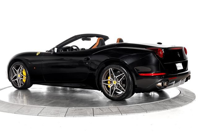 Certified 2016 Ferrari California T RWD image 7
