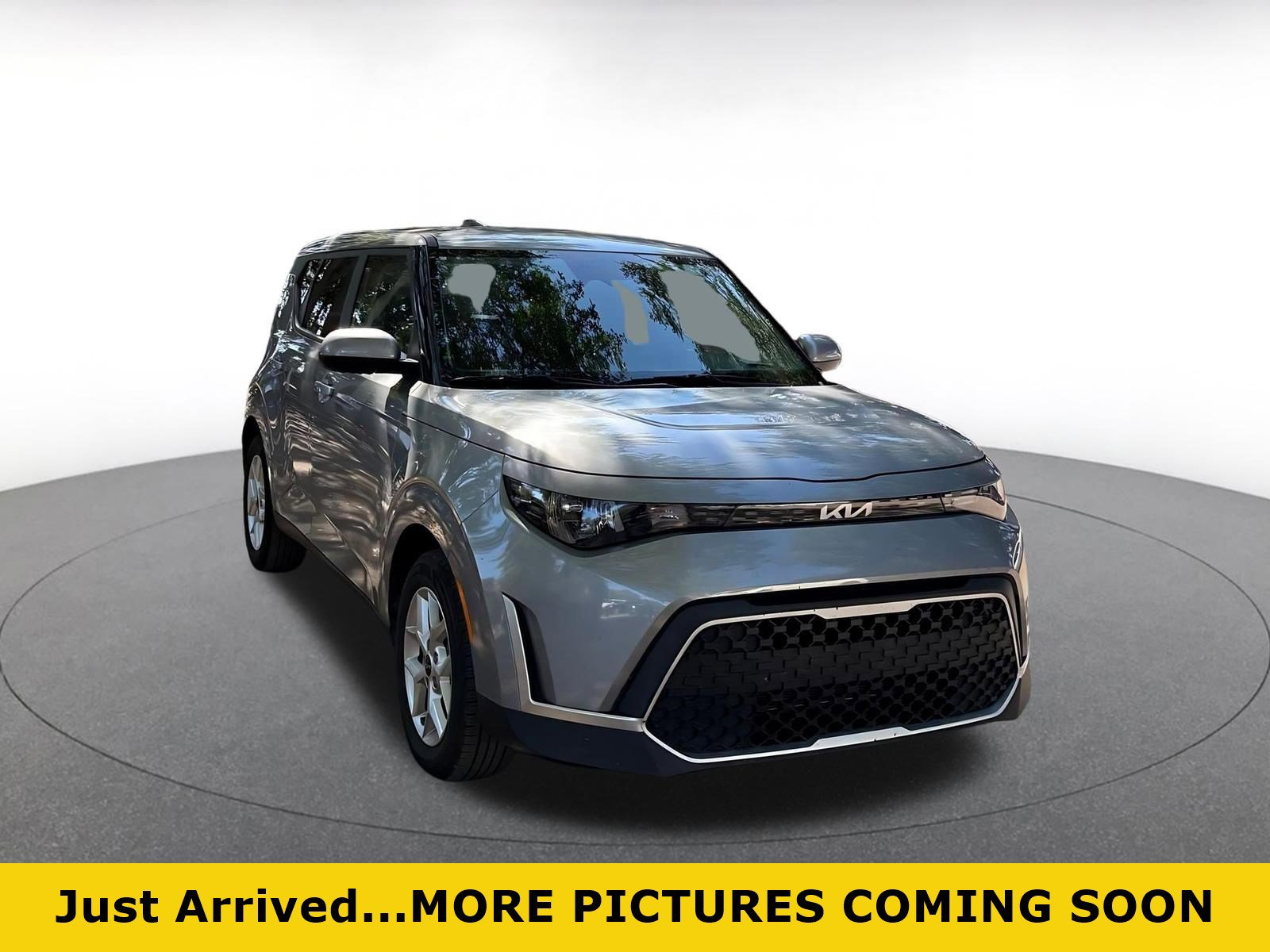 Used 2025 Kia Soul LX w/ LX Technology Package