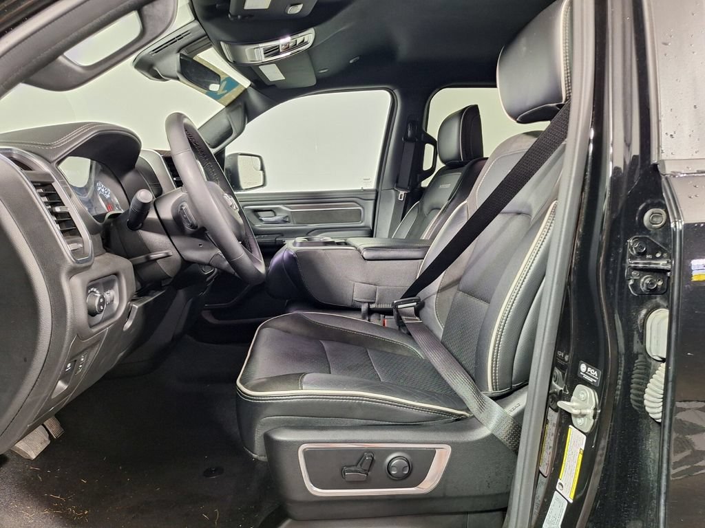 Used 2025 RAM 1500 Laramie AWD/4WD image 12