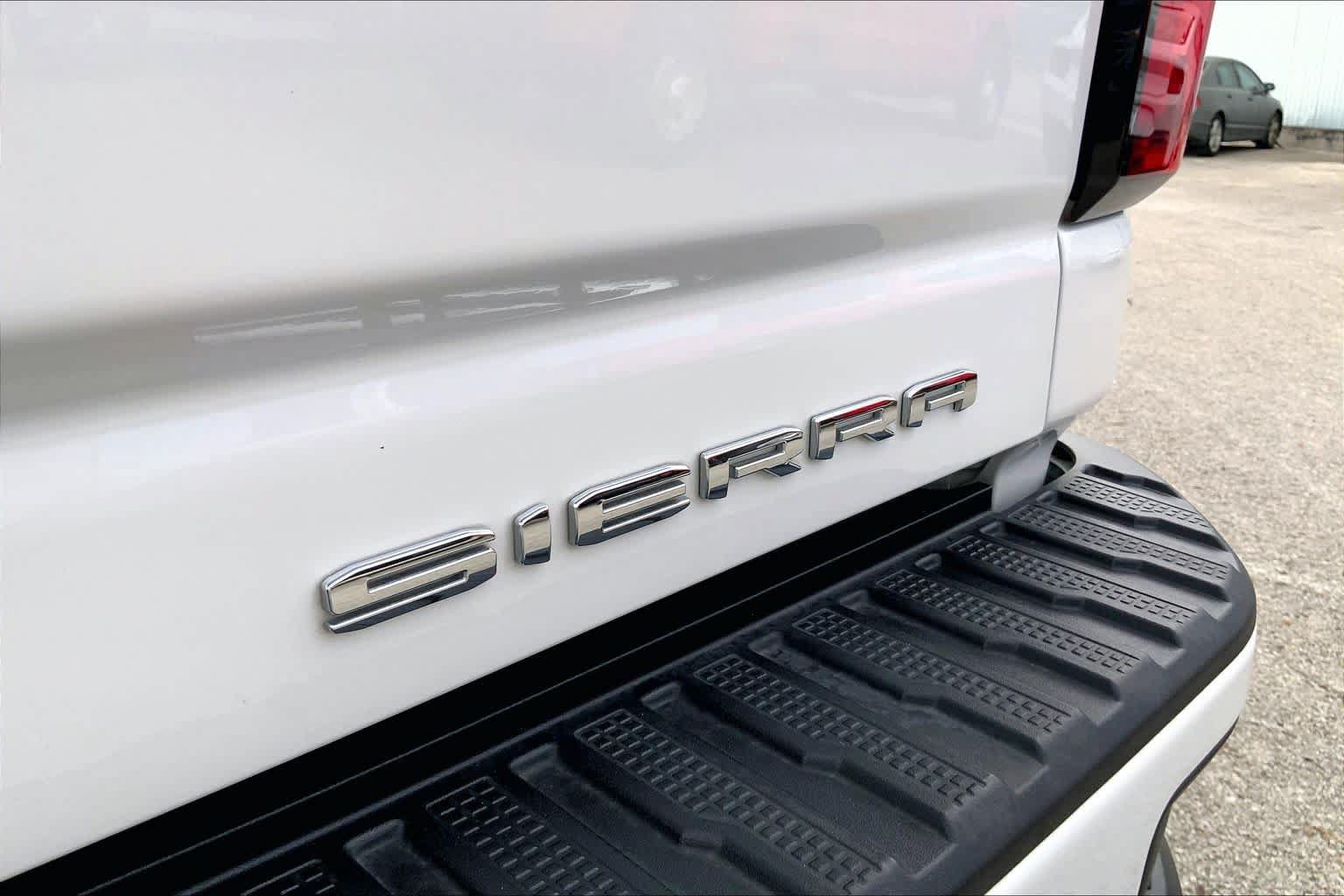 Used 2024 GMC Sierra 2500 Denali Ultimate AWD/4WD image 31