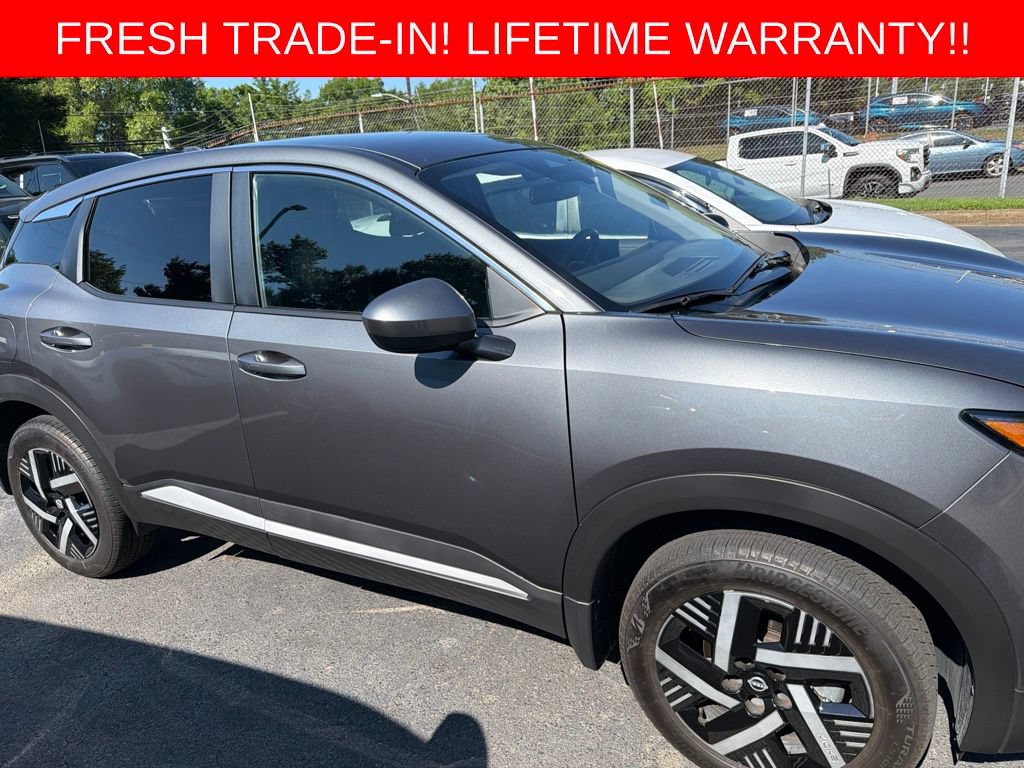 Used 2025 Nissan Kicks SV FWD image 5