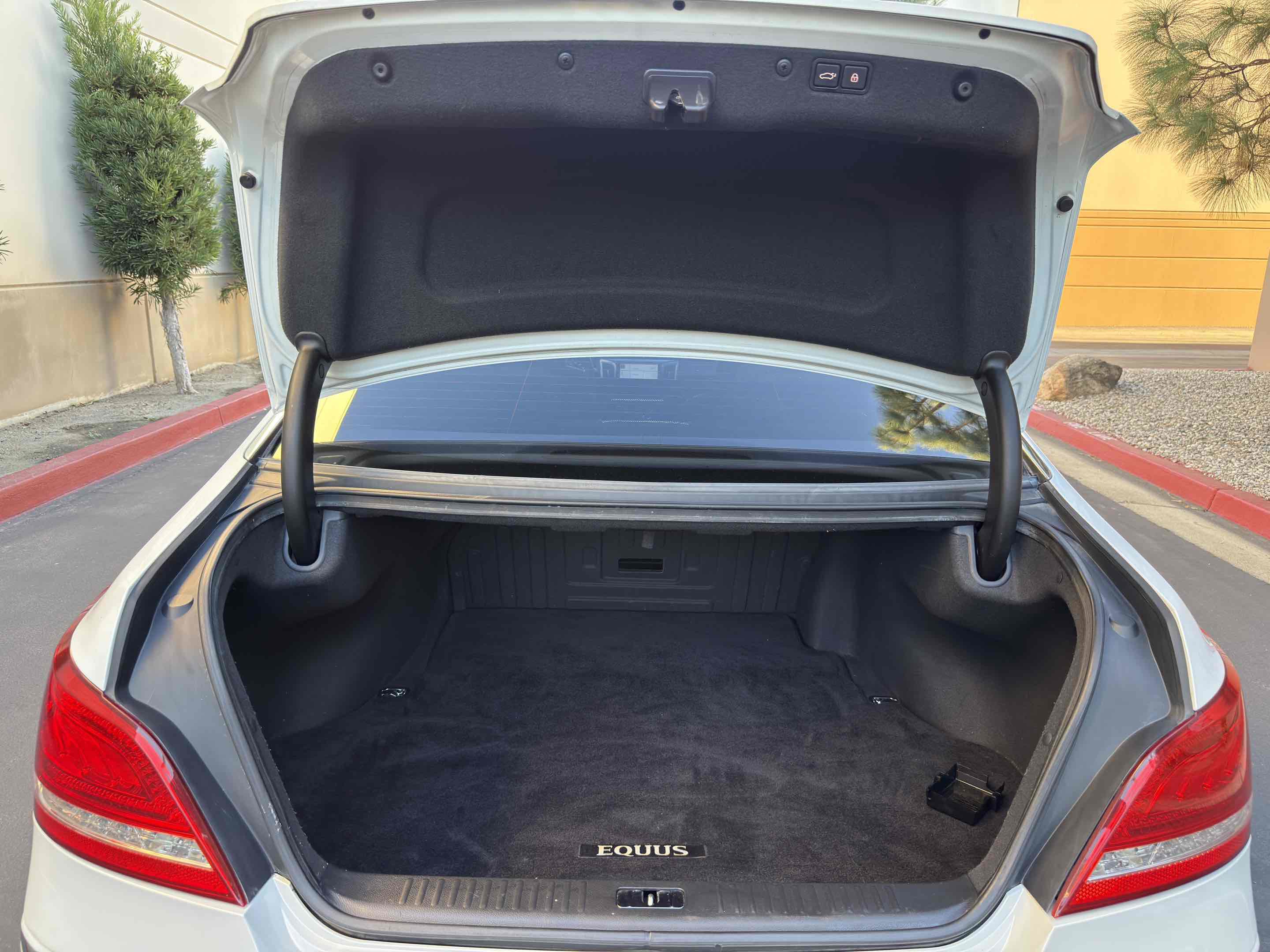 Used 2011 Hyundai Equus Ultimate image 75