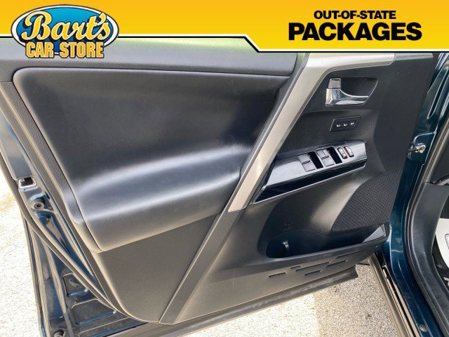 Used 2018 Toyota RAV4 Limited image 24