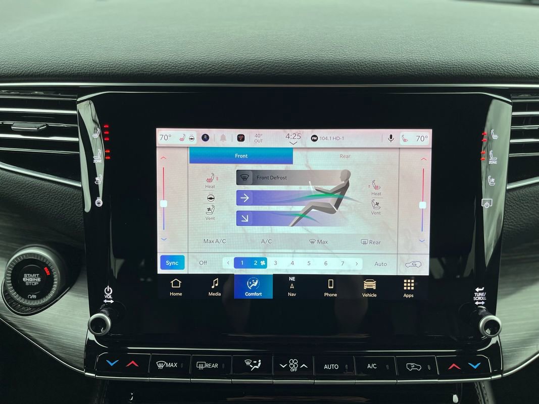 Used 2024 Jeep Wagoneer Series III image 15