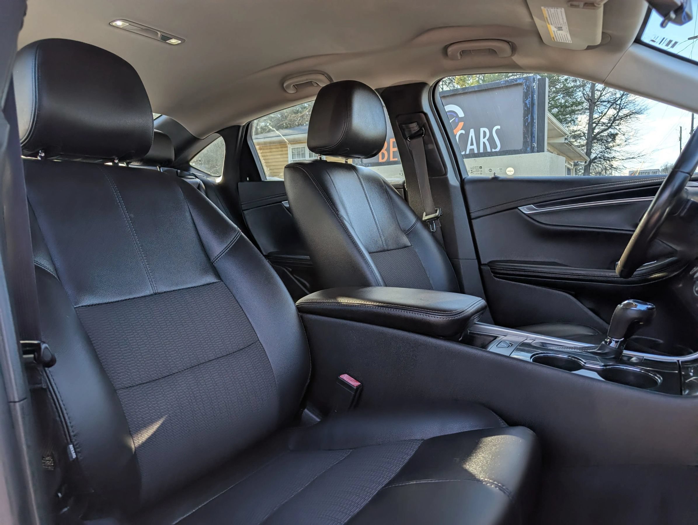 Used 2019 Chevrolet Impala LT FWD image 40
