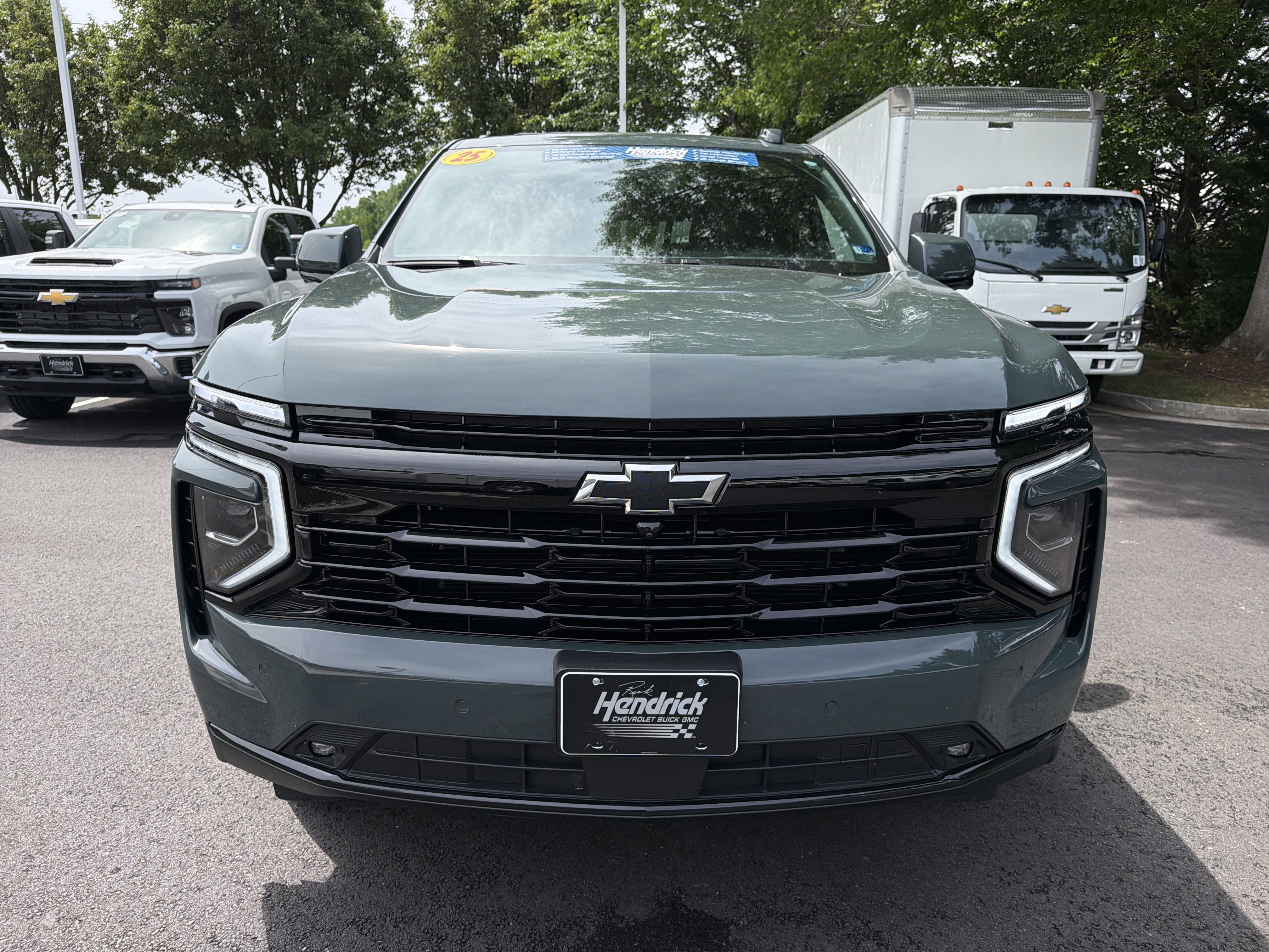 Used 2025 Chevrolet Tahoe RST w/ Comfort Package AWD/4WD image 3