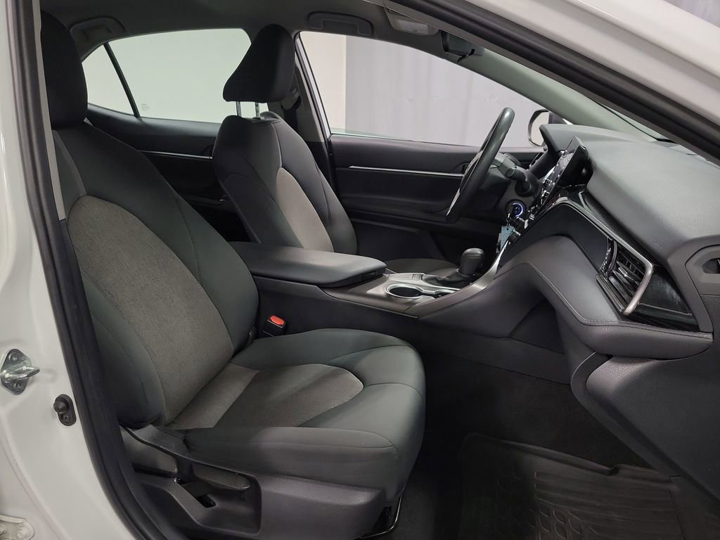Used 2022 Toyota Camry LE FWD image 26