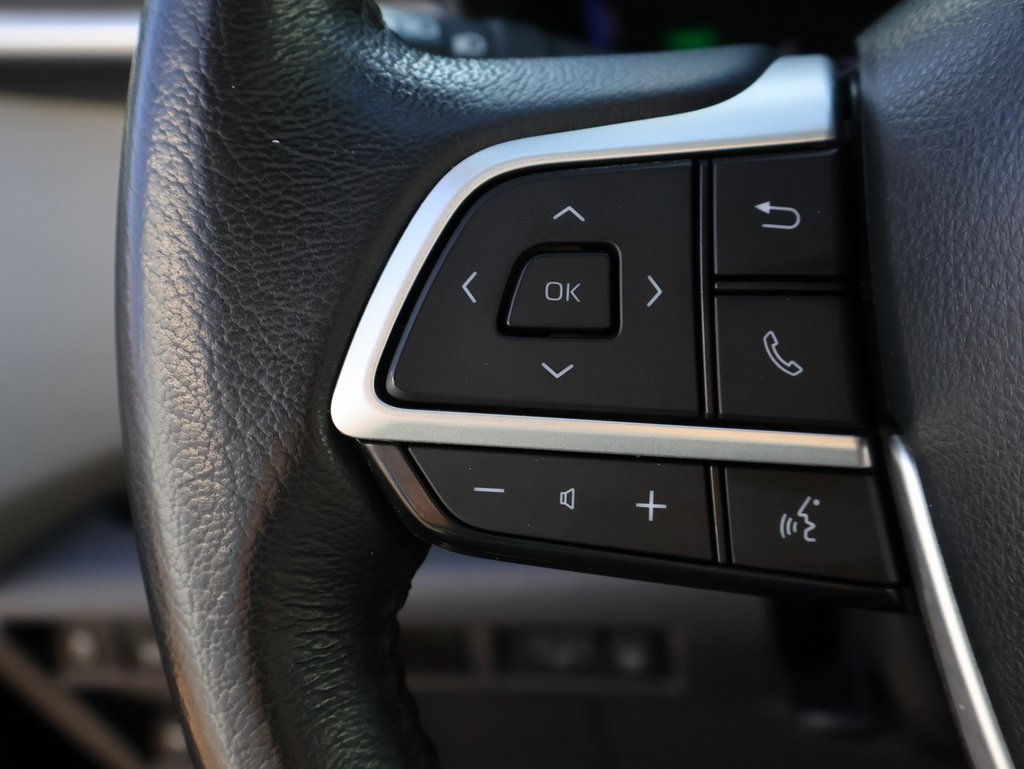 Used 2024 Toyota Sienna XLE image 37