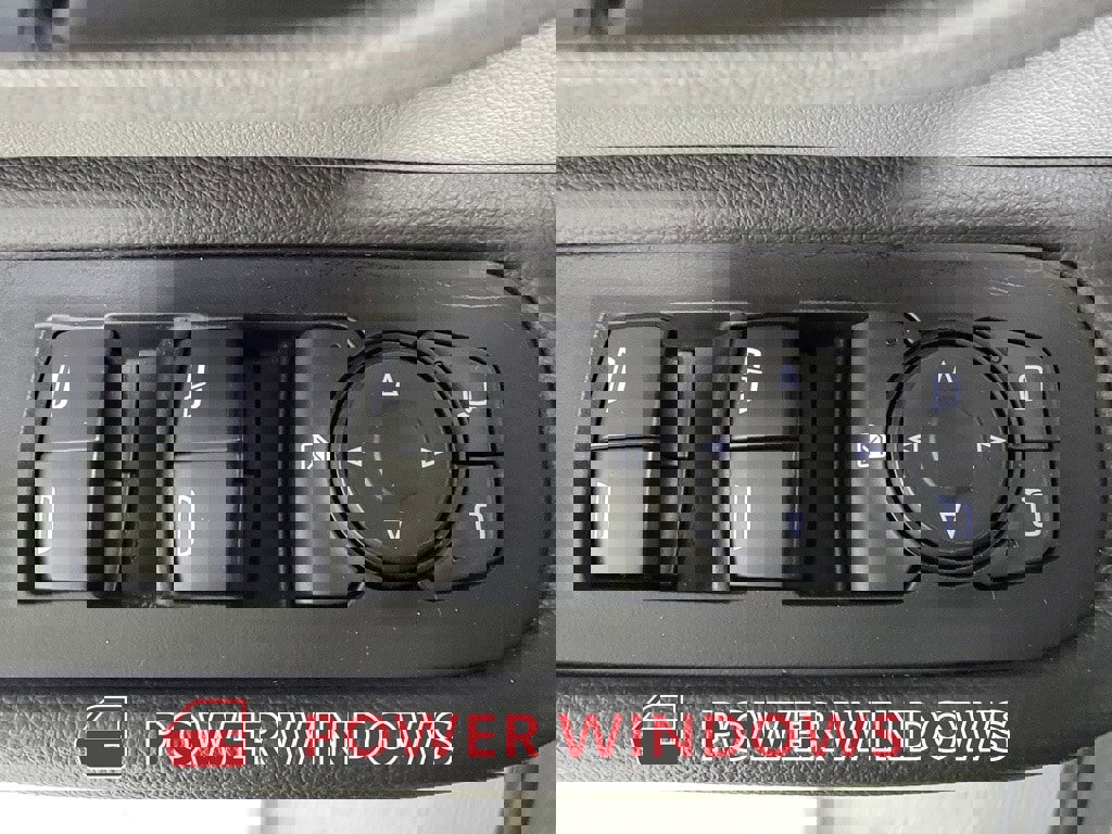 Used 2023 GMC Terrain SLT image 28