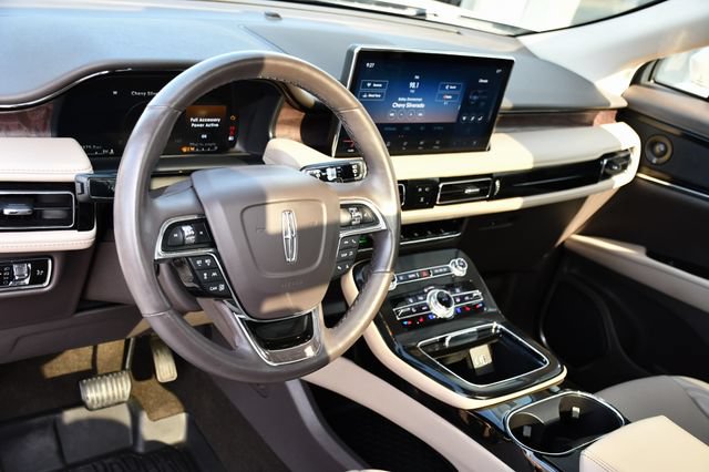 Used 2023 Lincoln Nautilus Reserve w/ Equipment Group 201A AWD/4WD image 16